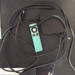 Apple TV 2nd Generation with cable